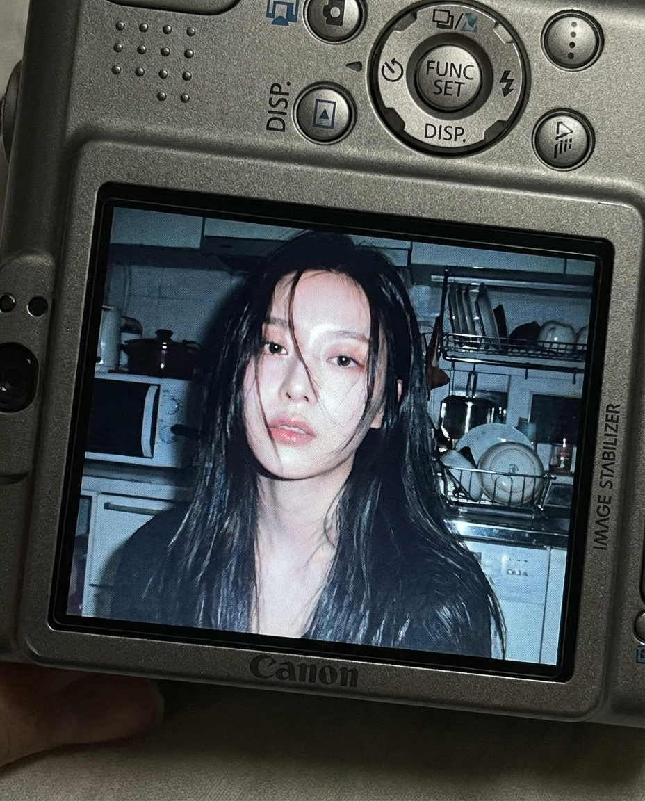 Early-2000s Digital Camera Flash Portrait Simulation
