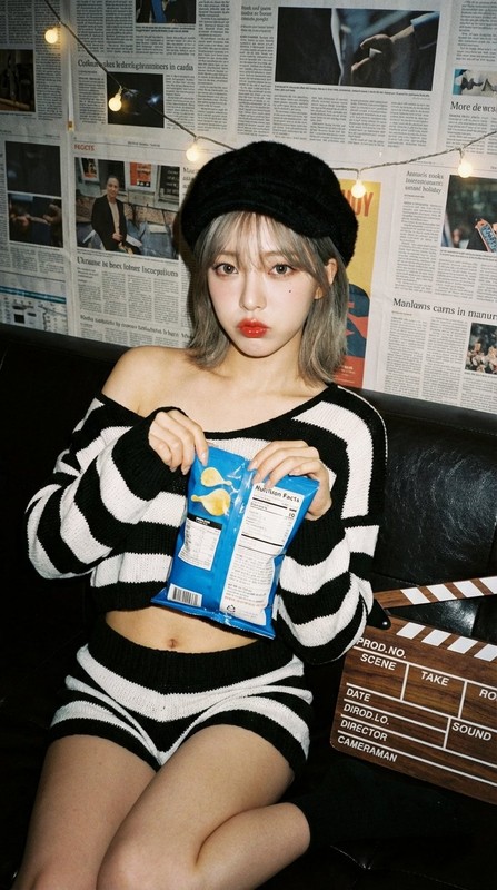 On Set — The Chips Cool Girl